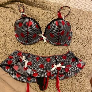 Victoria secret Sexy little thing valentines hearts plaid set 34d